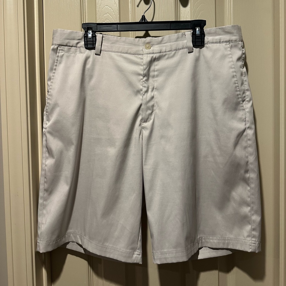 Nike Golf Tour Performance Beige Dri-FIT Shorts